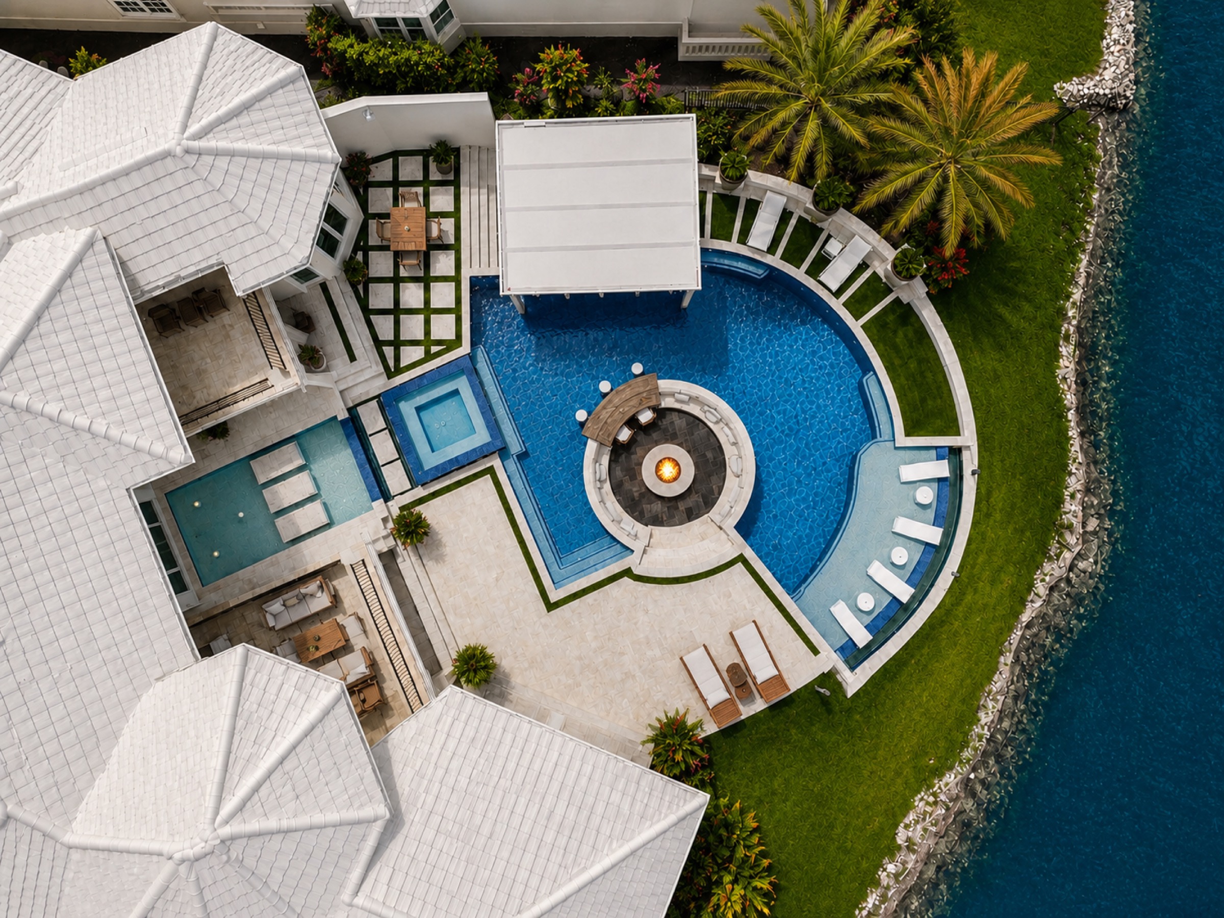 Knäak Design Group luxury Naples outdoor environment