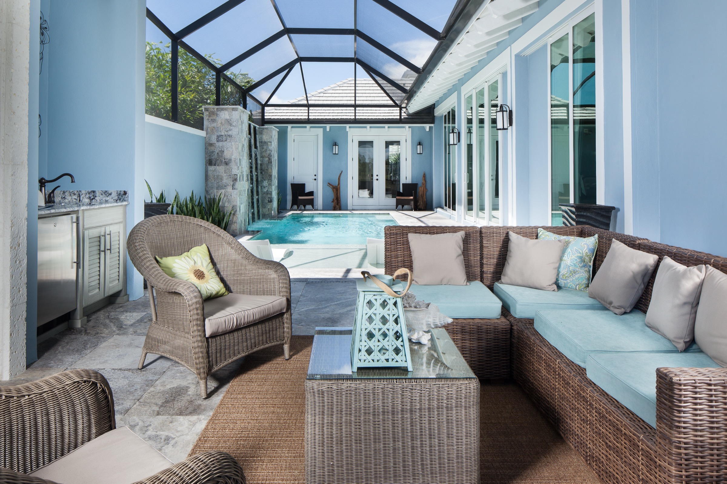 Olde Naples courtyard garden and pool, Florida